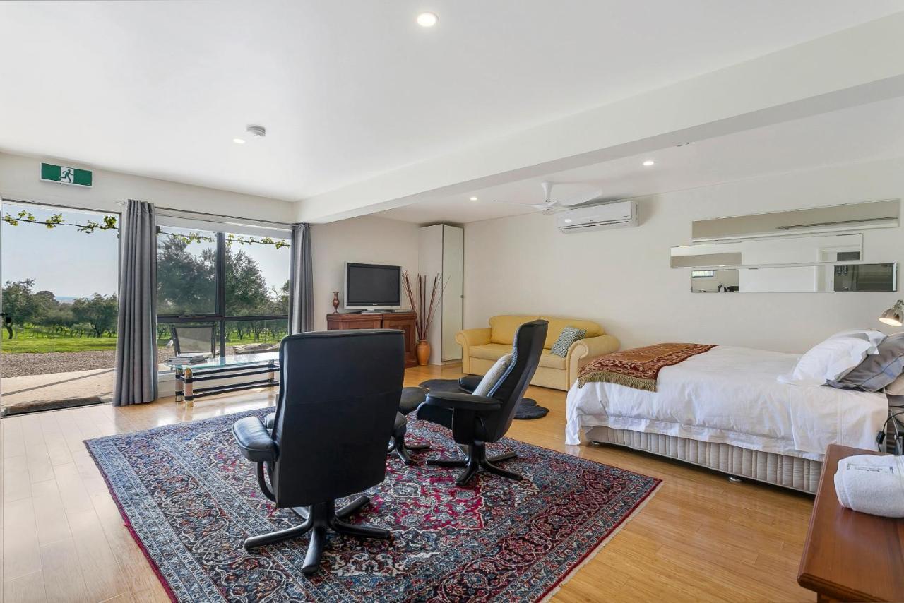 Bed and Breakfast The Farm Willunga Экстерьер фото